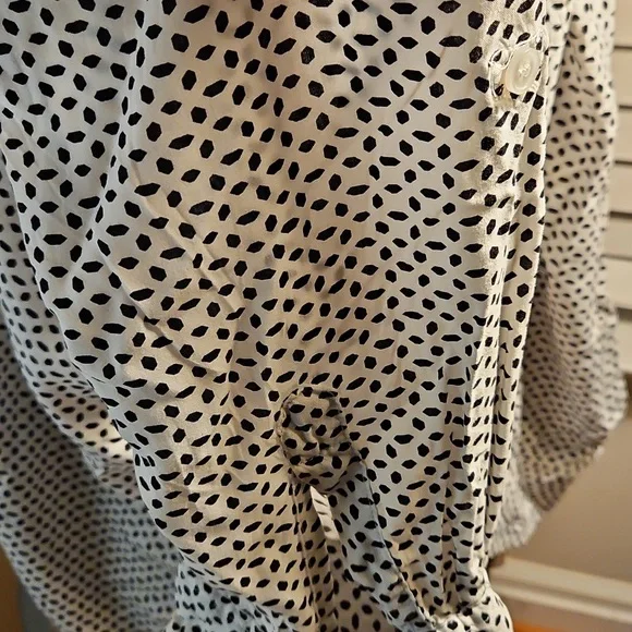 Emphasis Geographic Button Down top - Picture 5 of 5